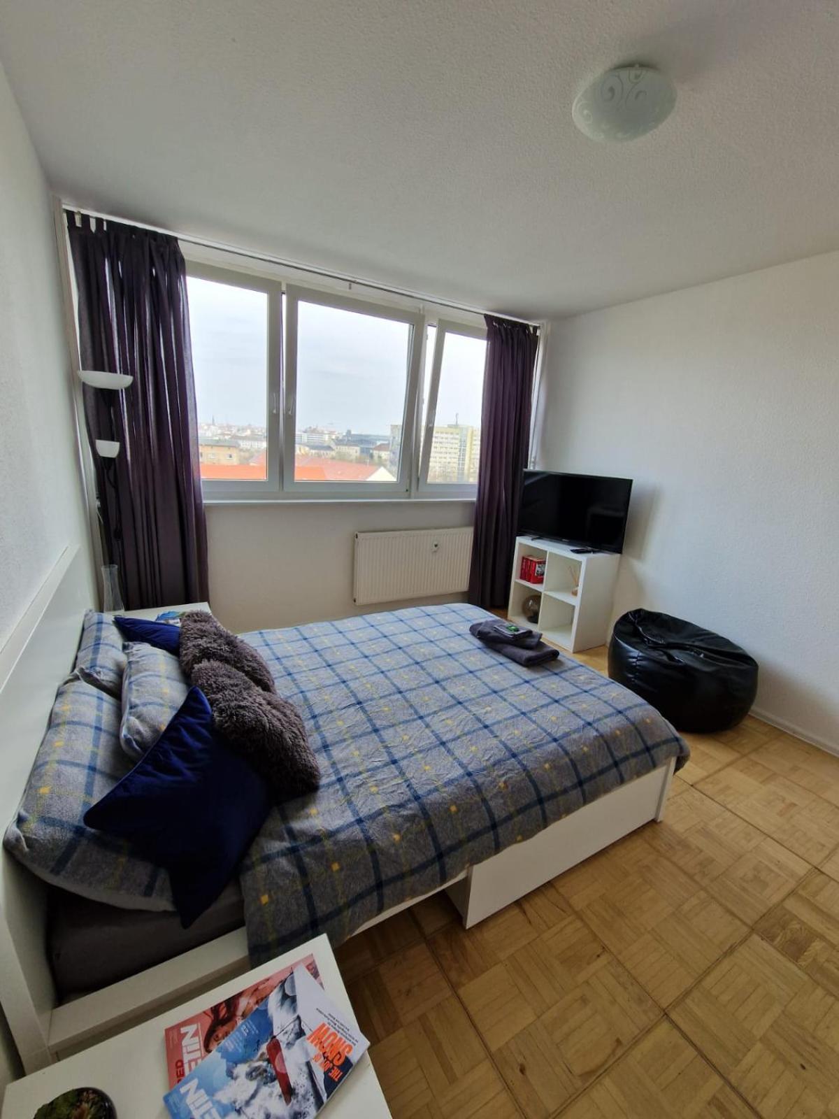 Zentrale Und Komfortable Wohnung Lipsia Esterno foto