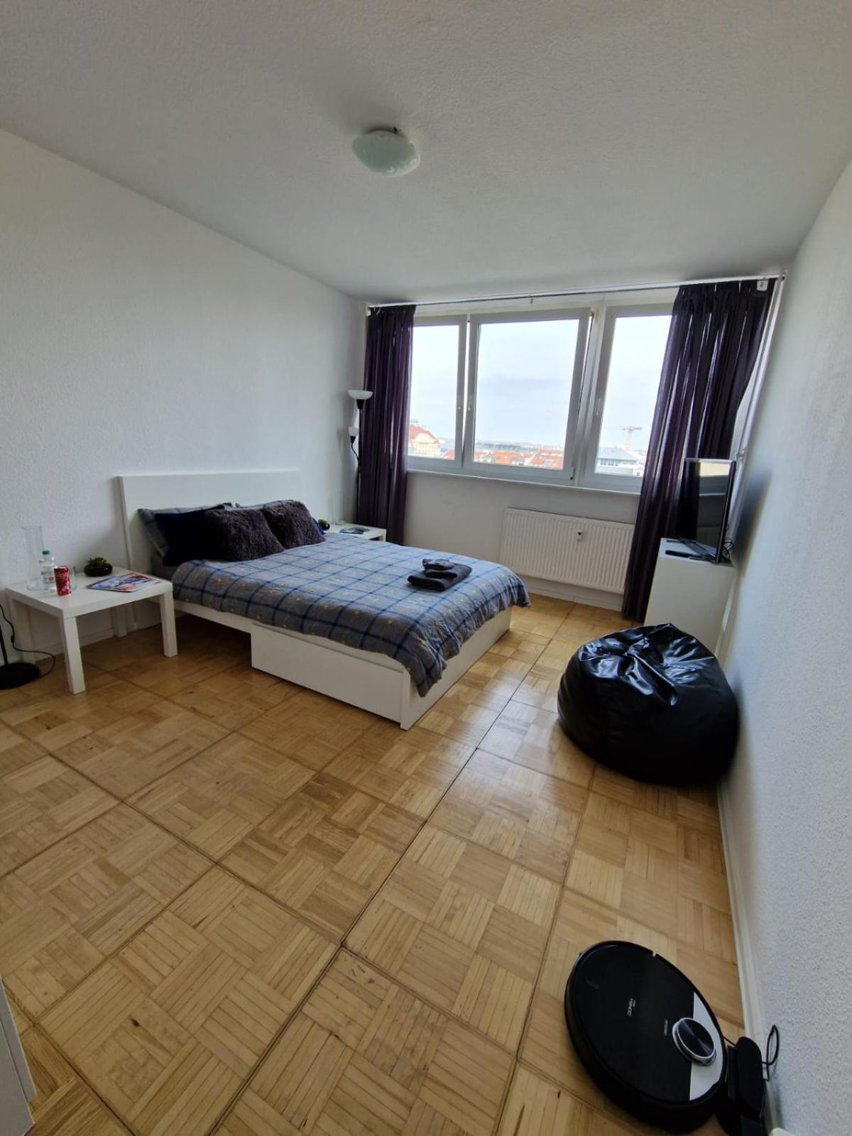 Zentrale Und Komfortable Wohnung Lipsia Esterno foto